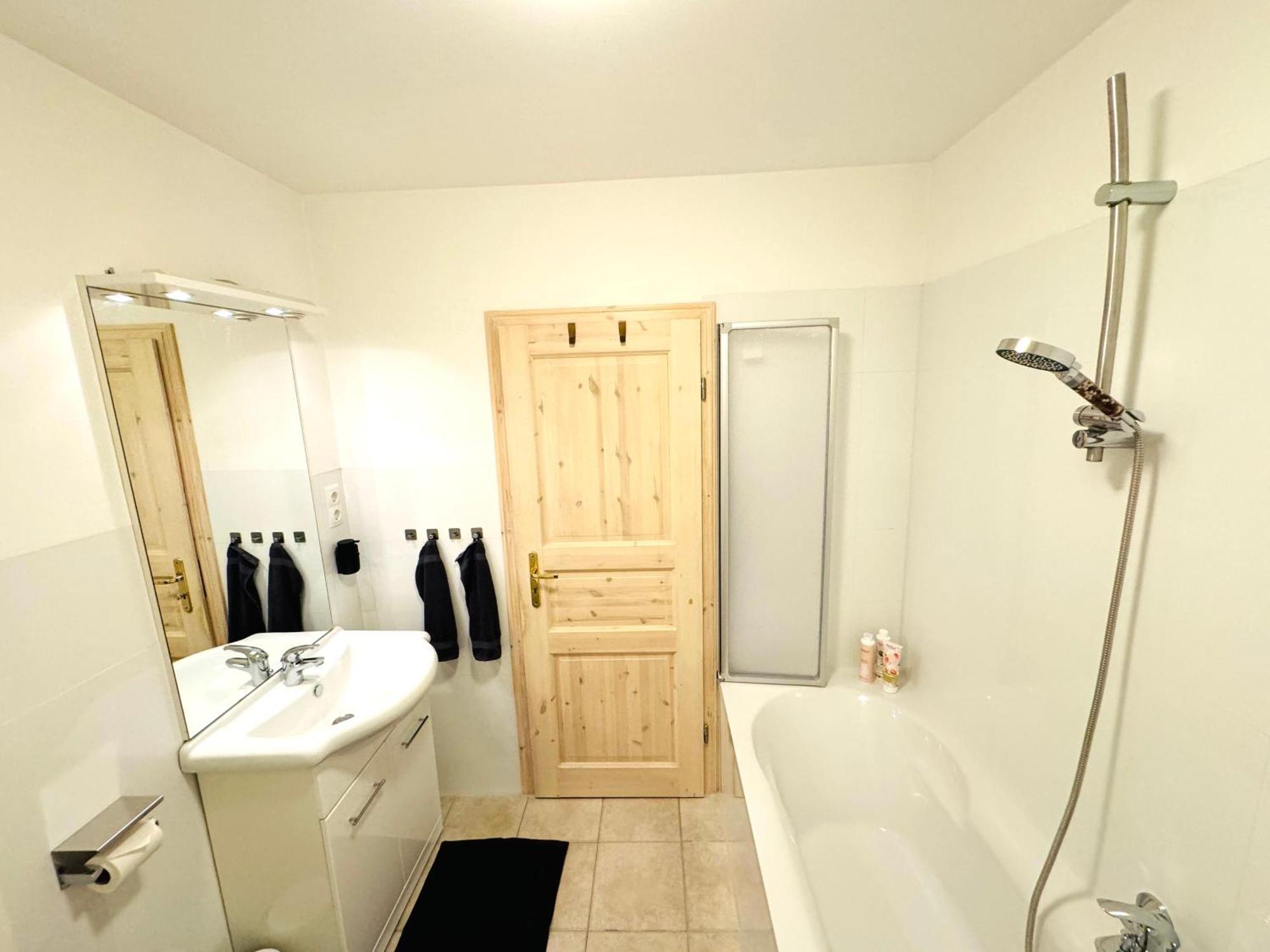 Superhosts Zentrum - Parkplatz - Badewanne - Netflix - Kaffee Bremen Exterior photo